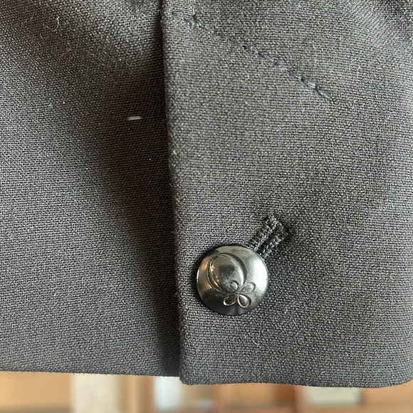 Black blazer with white trim on lapel, size 0 - Picture 3 of 5